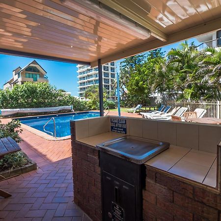 Carrington Court Aparthotel Main Beach Bagian luar foto