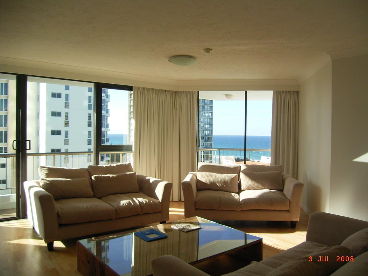 Carrington Court Aparthotel Main Beach Bagian luar foto