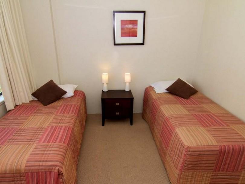 Carrington Court Aparthotel Main Beach Bagian luar foto